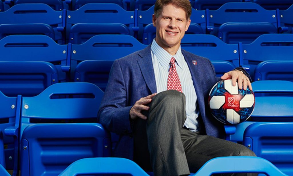 Clark Hunt’s Early Life and Education